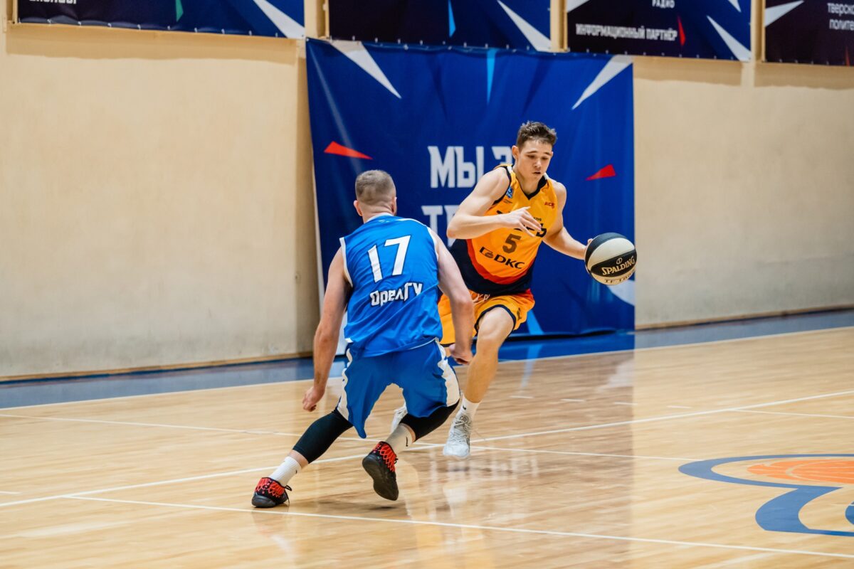 Тверская баскетбольная команда «Тверь-Политех» одержала первую победу в Студенческой лиге