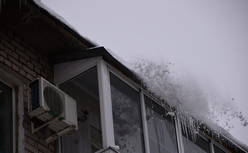 В Твери проверяют состояние кровель жилых домов