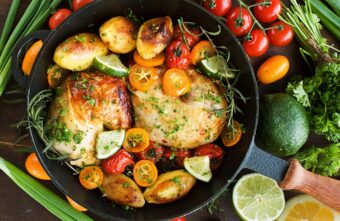 Онколог назвал продукты, запускающие рак