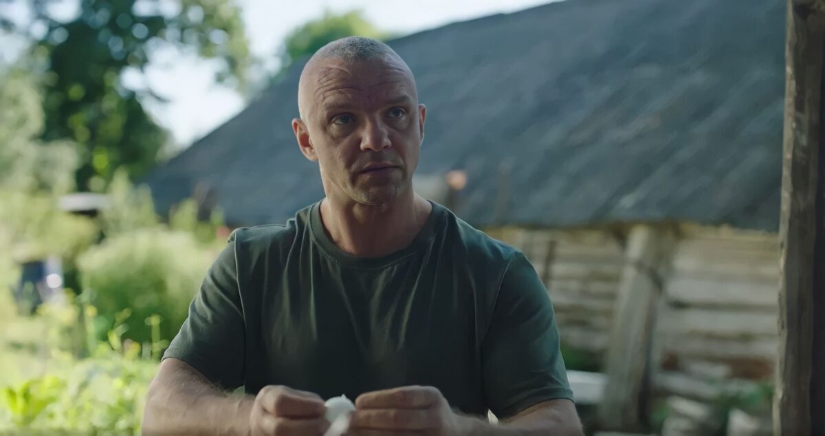 Павел Комаров из Твери снялся в популярном комедийном сериале «Жуки»