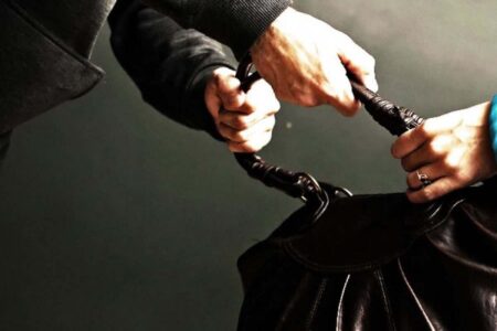 В Тверской области поймали налетчика, ограбившего пенсионерку В Тверской области поймали налетчика, ограбившего пенсионерку