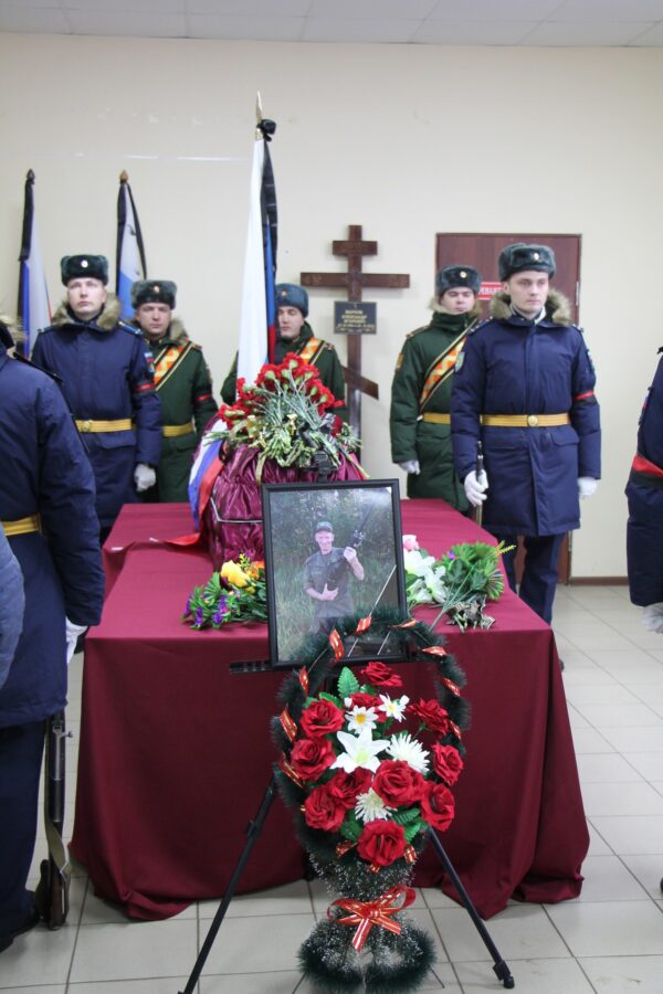 В Тверской области простились с контрактником, погибшим на Украине