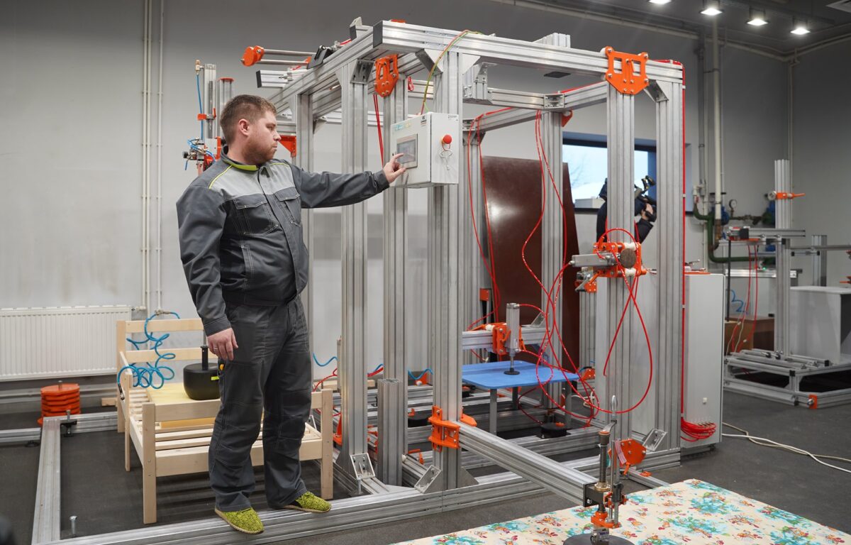 В Тверской области завершается строительство завода по производству оборудования для испытательных лабораторий