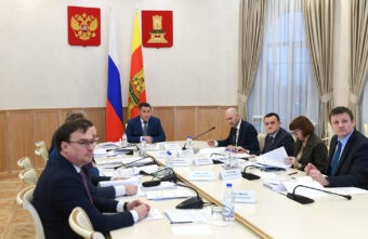 Губернатор Игорь Руденя провел совещание по вопросам деятельности Правительства Тверской области Губернатор Игорь Руденя провел совещание по вопросам деятельности Правительства Тверской области