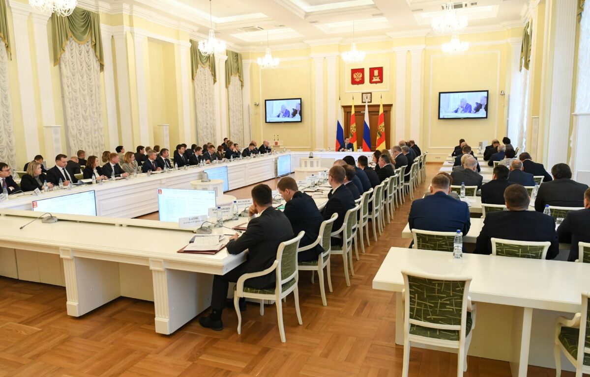 Губернатор Игорь Руденя поставил задачи в сфере занятости Тверской области
