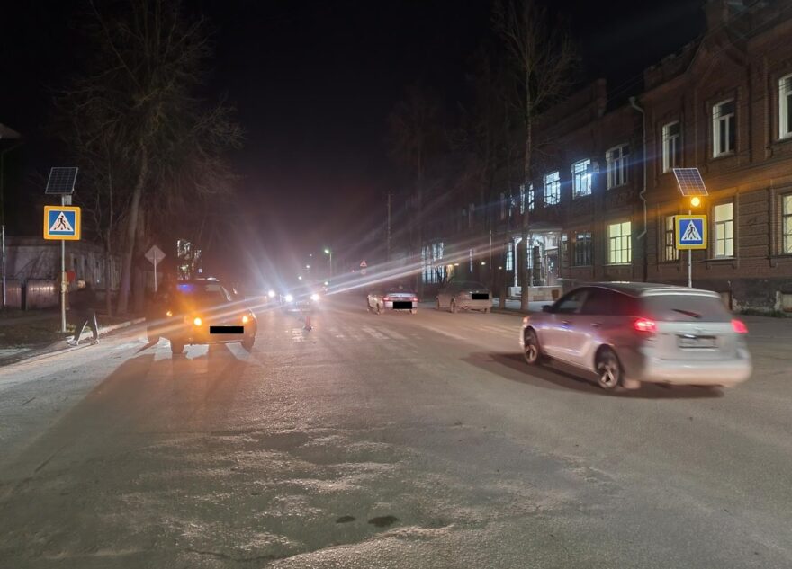 Пешеход попал под колёса "Сузуки" на зебре в Тверской области Пешеход попал под колёса "Сузуки" на зебре в Тверской области