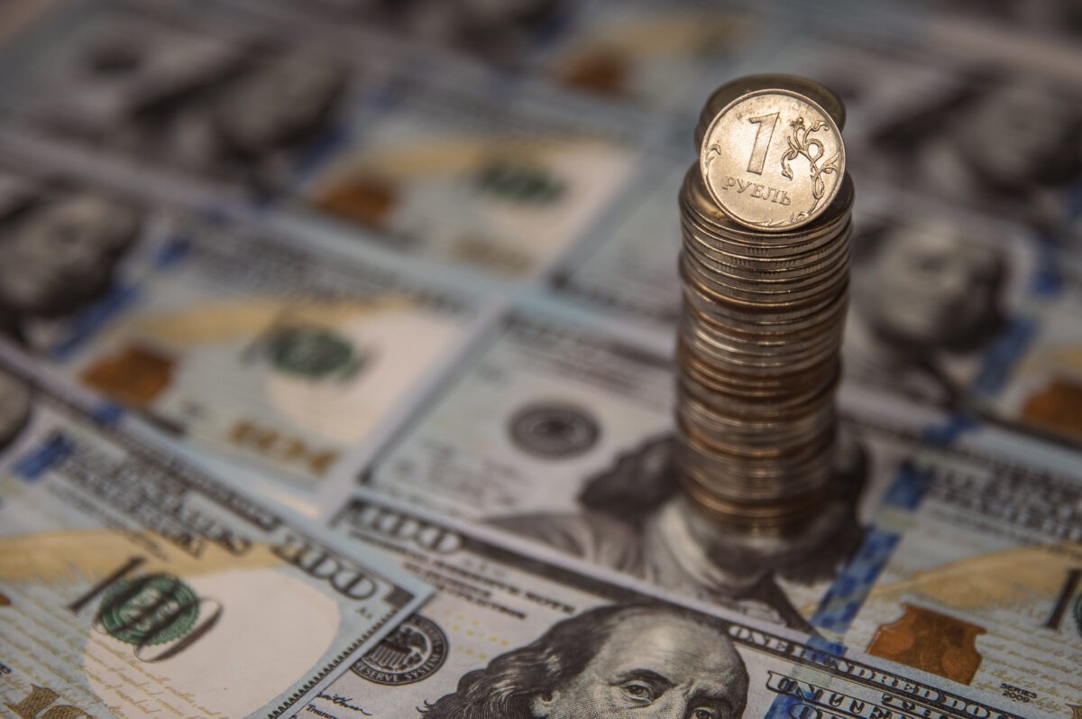 Россияне рассказали, сколько денег им нужно для счастья