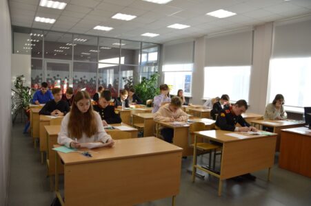 Школьники Тверской области показывают свои знания по 23 предметам