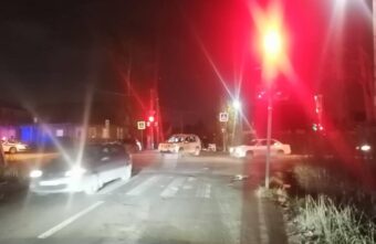 Hyundai "догнал" Nissan в Твери, есть пострадавший Hyundai "догнал" Nissan в Твери, есть пострадавший