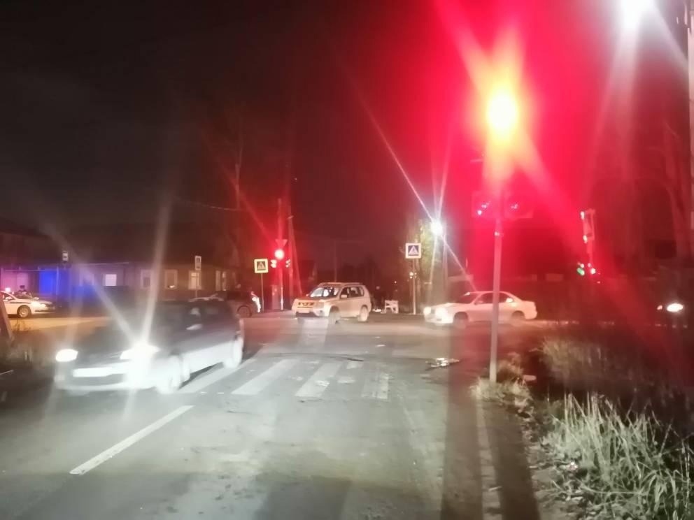 Hyundai "догнал" Nissan в Твери, есть пострадавший