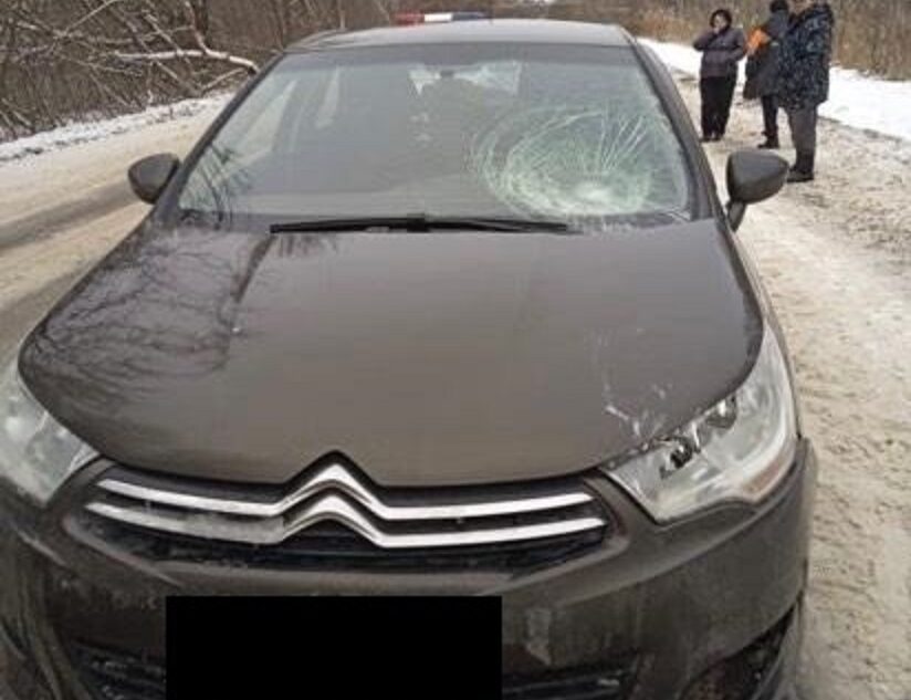 Несовершеннолетний пешеход попал под колёса "Ситроена" в Тверской области Несовершеннолетний пешеход попал под колёса "Ситроена" в Тверской области
