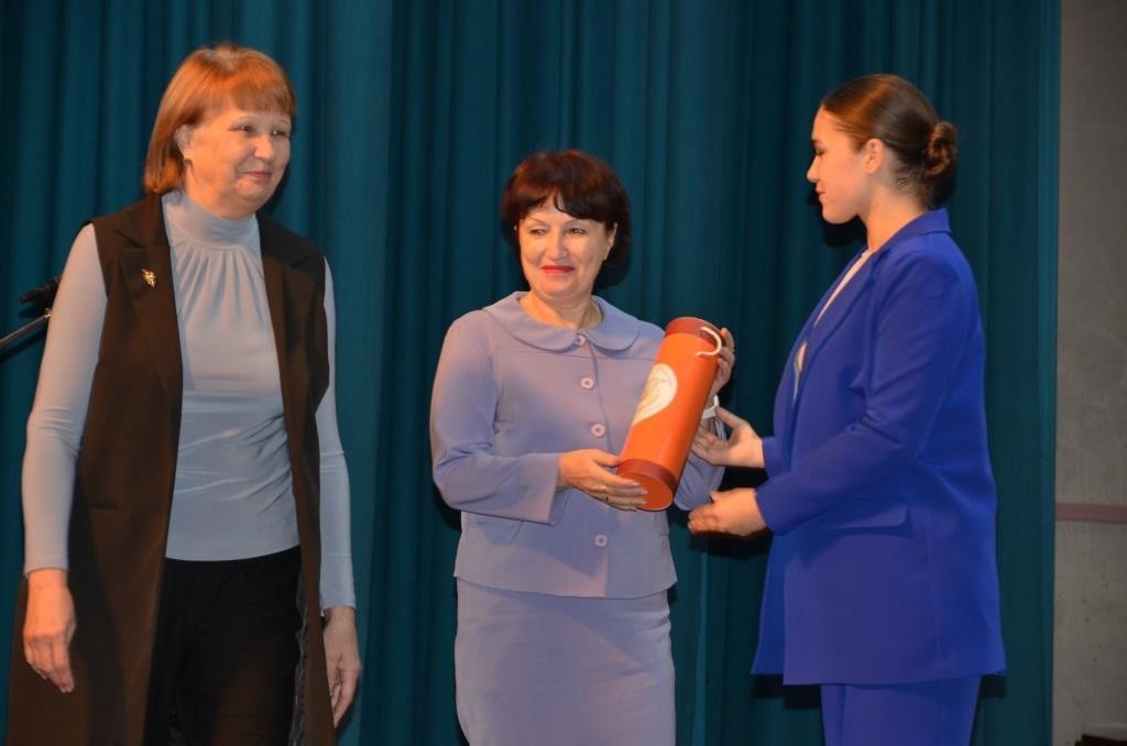 Дом детского творчества в Вышнем Волочке отметил 85-летие Дом детского творчества в Вышнем Волочке отметил 85-летие