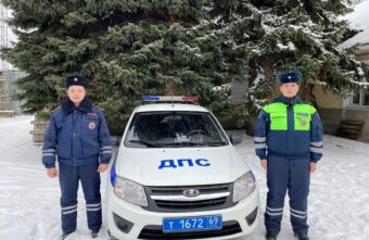 Автоинспекторы Тверской области помогли больному мальчику вернуться домой