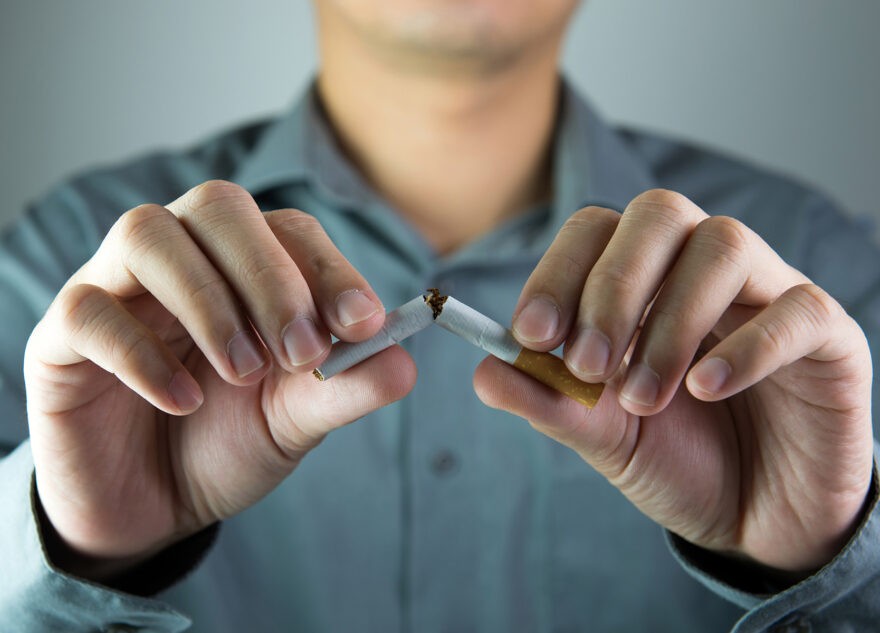 Врачи назвали продукт, который поможет бросить курить