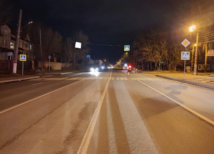 Пешеход попал под колёса машины на зебре в Твери