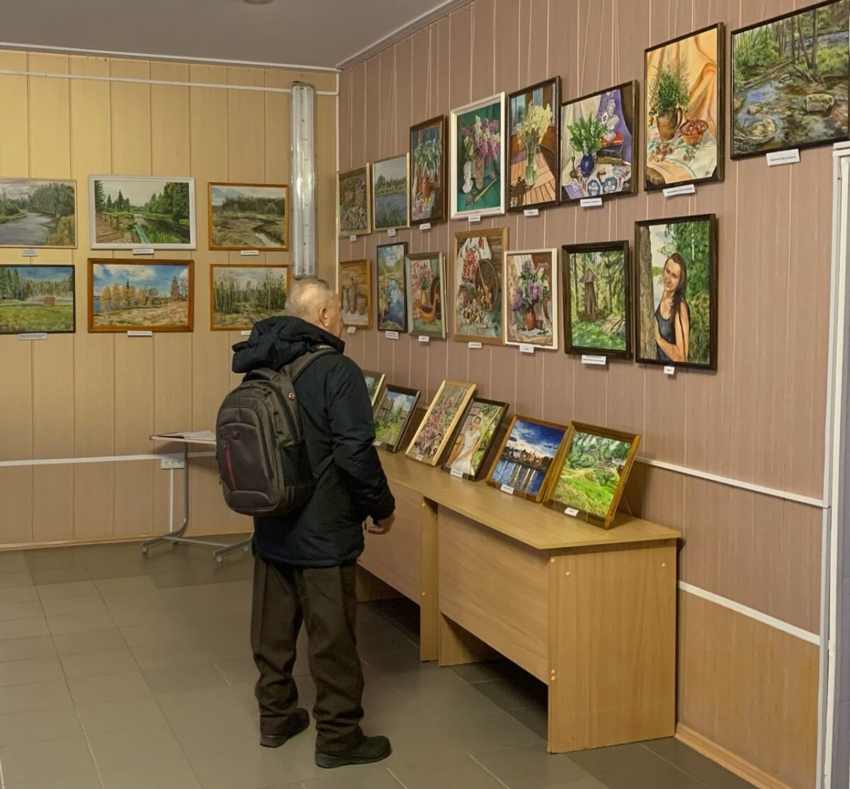 В Тверской области открылась выставка местного художника