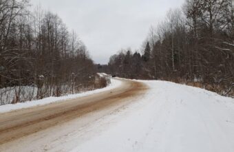 LADA Granta опрокинулась, вылетев в кювет в Тверской области LADA Granta опрокинулась, вылетев в кювет в Тверской области