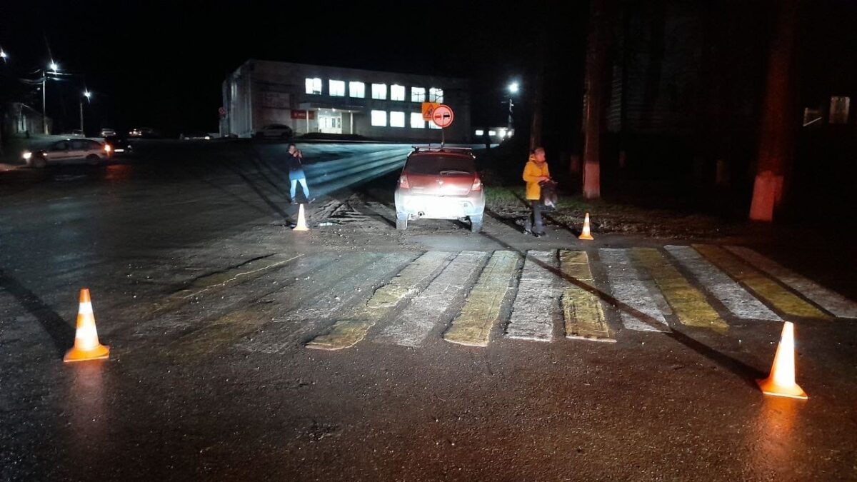 В Тверской области водитель автомобиля сбил пешехода на зебре | ТОП Тверь  новости