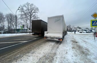 На пешеходном переходе в Тверской области грузовик сбил женщину На пешеходном переходе в Тверской области грузовик сбил женщину