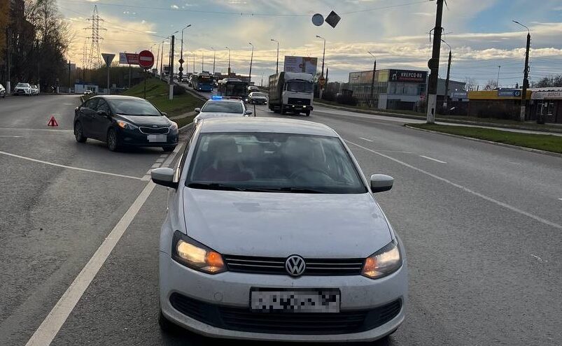 Женщина пострадала в столкновении двух иномарок в Твери