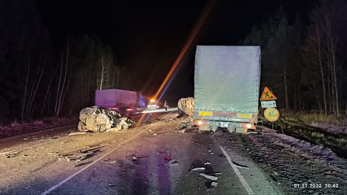 Три человека пострадали в столкновении четырёх автомобилей в Тверской области