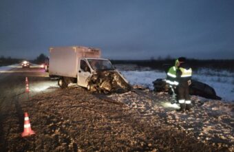 Одна погибла, двое пострадали в столкновении "Хёндая" и ГАЗели в Тверской области Одна погибла, двое пострадали в столкновении "Хёндая" и ГАЗели в Тверской области