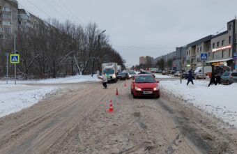 Два мальчика попали под колёса иномарки в Твери Два мальчика попали под колёса иномарки в Твери