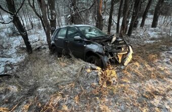 Datsun "вылетел" в кювет под Тверью