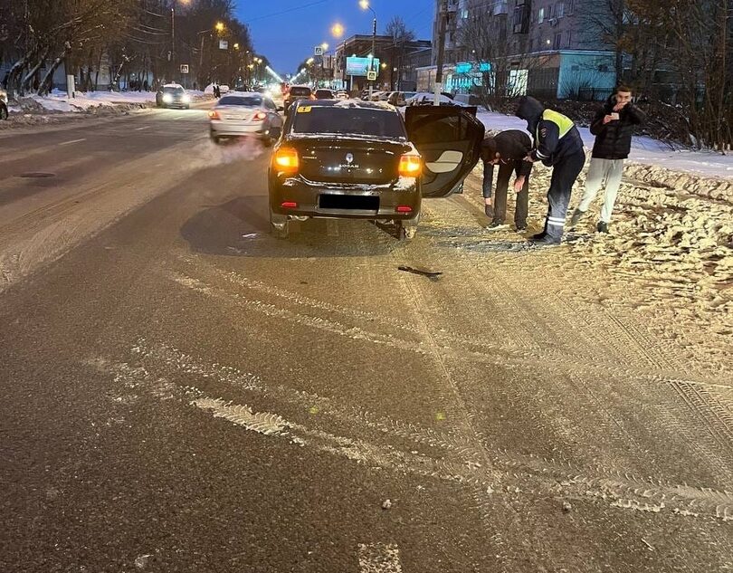 Житель Твери попал под колеса иномарки