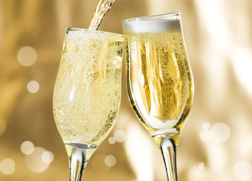 Педиатр предупредил о вреде детского шампанского