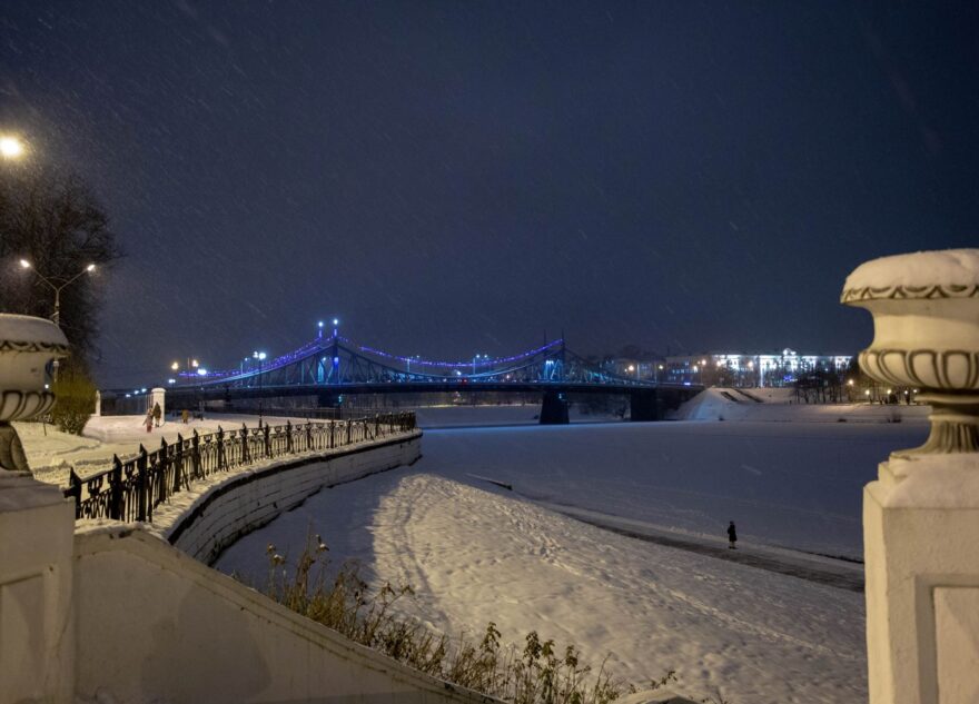Синоптики уточнили прогноз погоды на новогоднюю ночь в Тверской области
