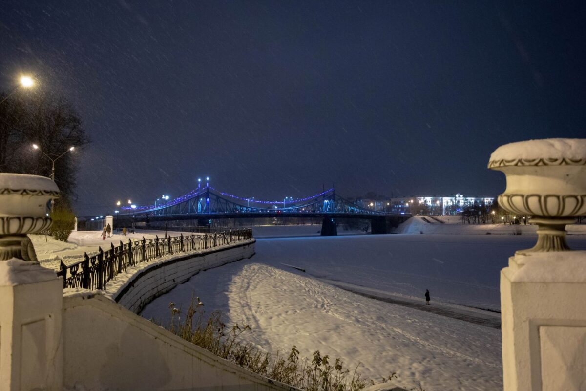 Синоптики уточнили прогноз погоды на новогоднюю ночь в Тверской области