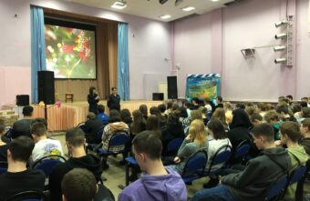 Сотрудники ГИБДД встретились со студентами тверского колледжа Сотрудники ГИБДД встретились со студентами тверского колледжа