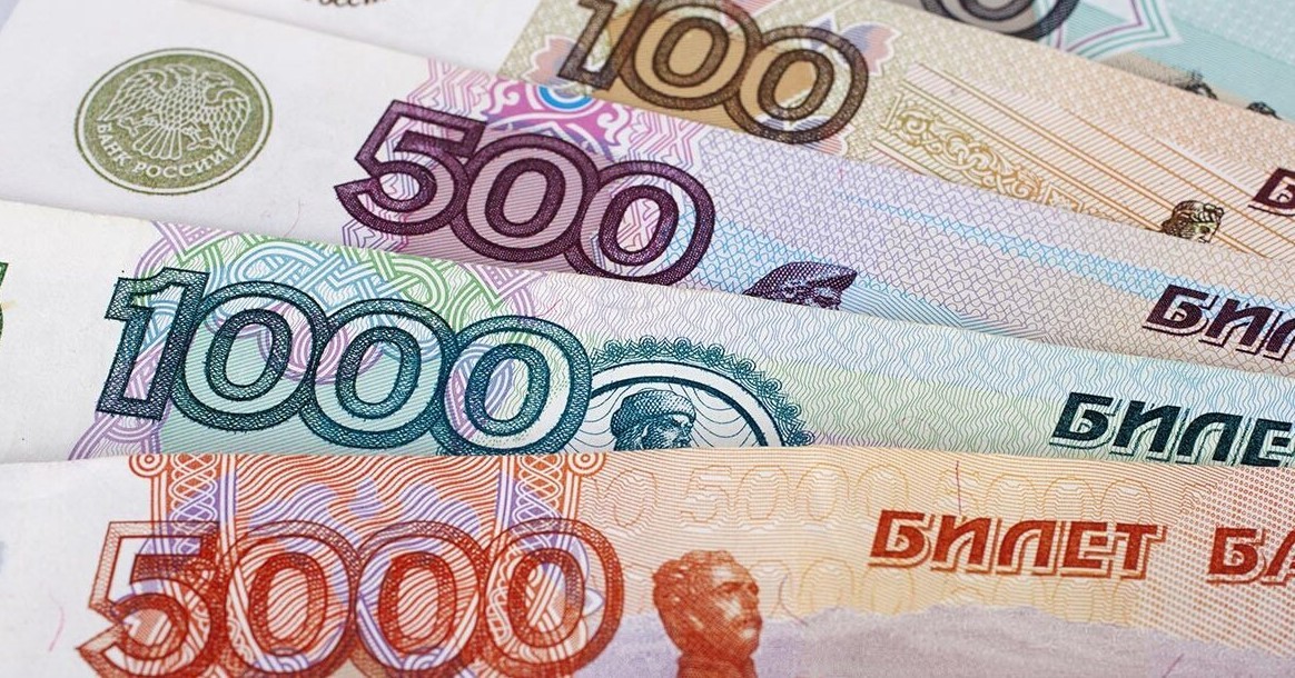 Госдума утвердила новый минимальный размер оплаты труда в России