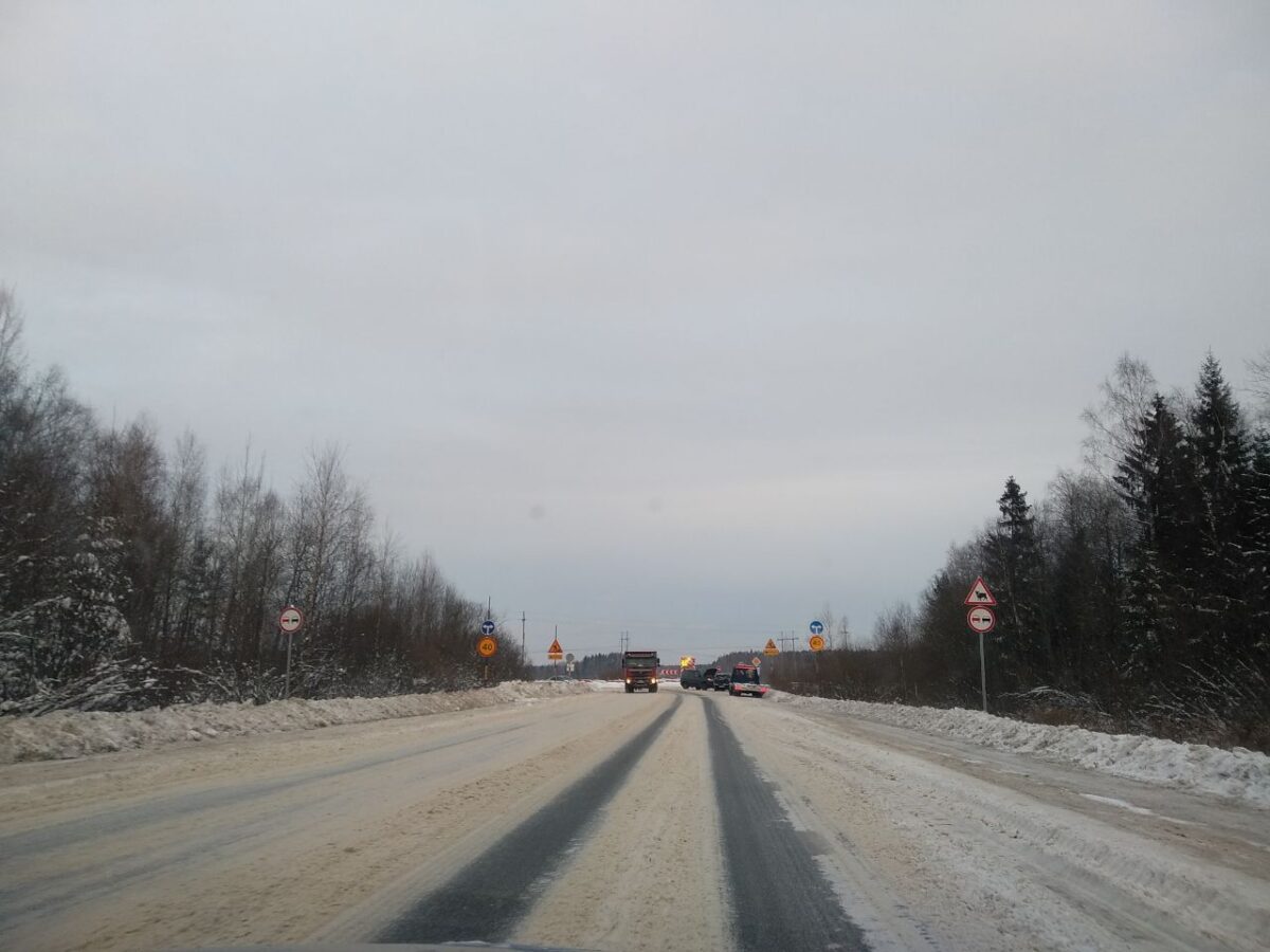 На «Золотом кольце» в Тверской области столкнулись два внедорожника