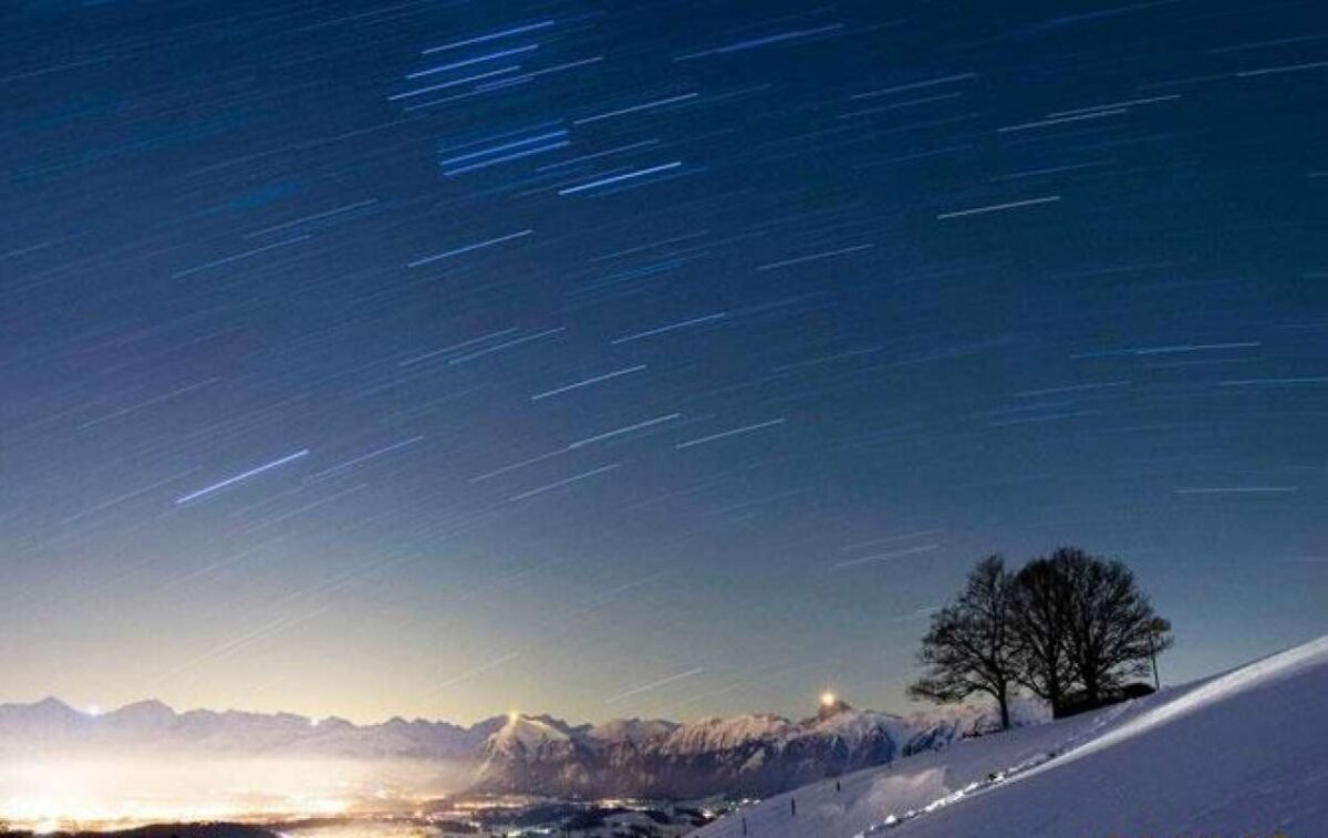 В декабре будут звездопады, противостояния и Луна покроет Марс