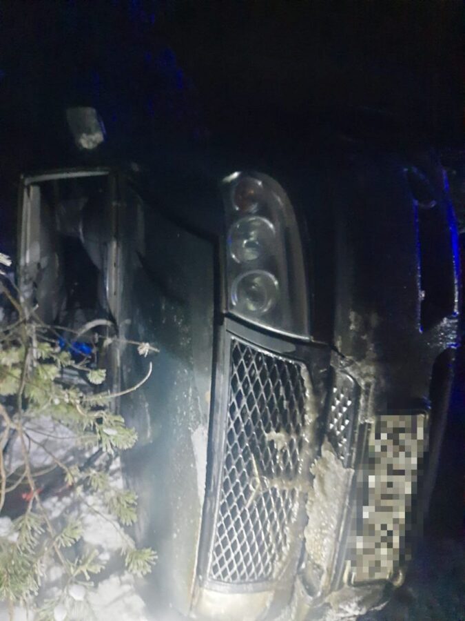 В Тверской области УАЗ перевернулся в кювете