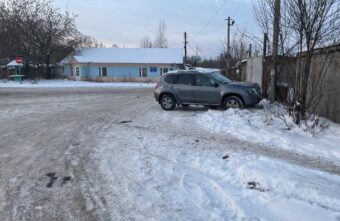 Водитель иномарки "протаранил" забор в Твери Водитель иномарки "протаранил" забор в Твери