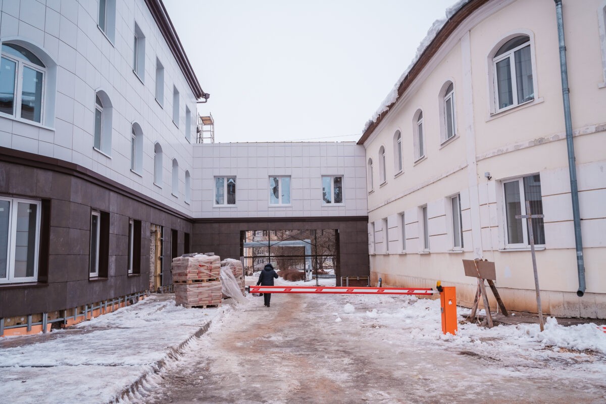 Губернатор провел выездное совещание по вопросу строительства поликлиники Старицкой ЦРБ