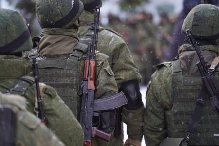 Мобилизованным жителям Тверской области можно отправить письма и посылки полевой почтой