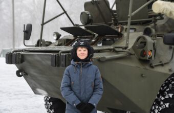 В преддверии Нового года Игорь Руденя исполнил мечту 11-летнего Василия Щеблинова и 6-летней Евгении Метелицы В преддверии Нового года Игорь Руденя исполнил мечту 11-летнего Василия Щеблинова и 6-летней Евгении Метелицы