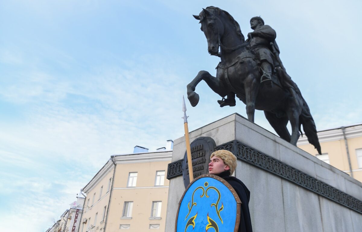 В Твери вспоминают святого благоверного князя Михаила Тверского В Твери вспоминают святого благоверного князя Михаила Тверского