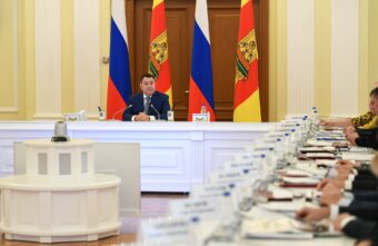 Губернатор Игорь Руденя поставил задачи по развитию сети МФЦ в Тверской области