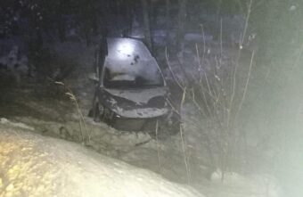 В Тверской области пассажира съехавшей в кювет иномарки госпитализировали в больницу