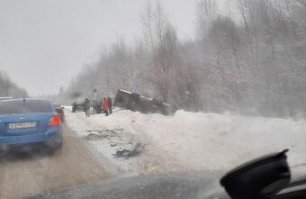 В ДТП на Бежецком шоссе пострадали три человека, в том числе подросток В ДТП на Бежецком шоссе пострадали три человека, в том числе подросток