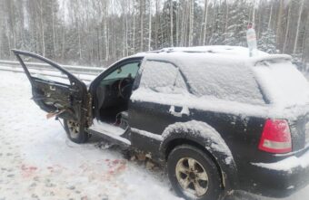 Водитель иномарки пострадал в тройном ДТП в Тверской области