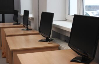 Здание школы в Тверской области открылось после модернизации Здание школы в Тверской области открылось после модернизации