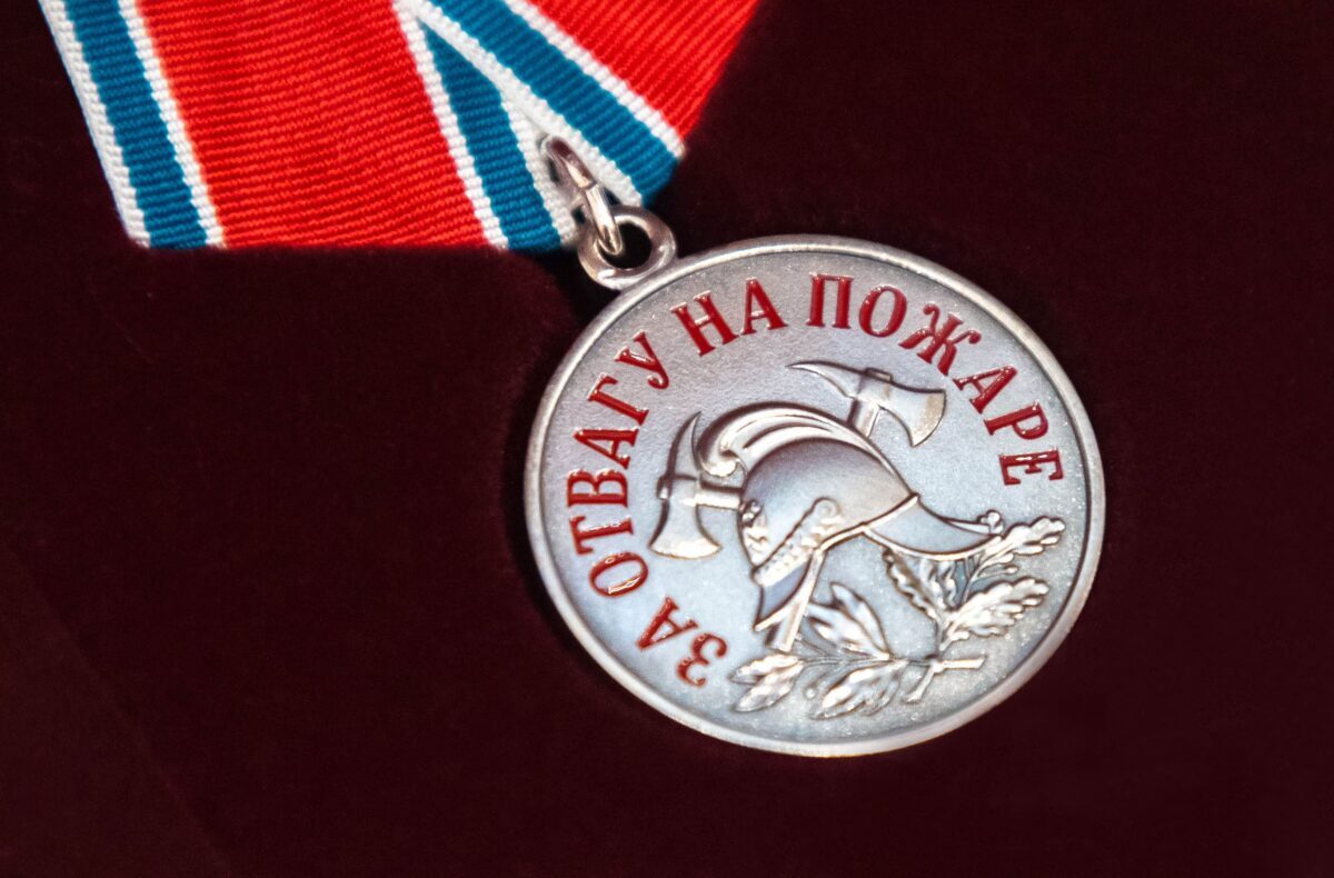 Губернатор Игорь Руденя вручил государственные награды тверским спасателям