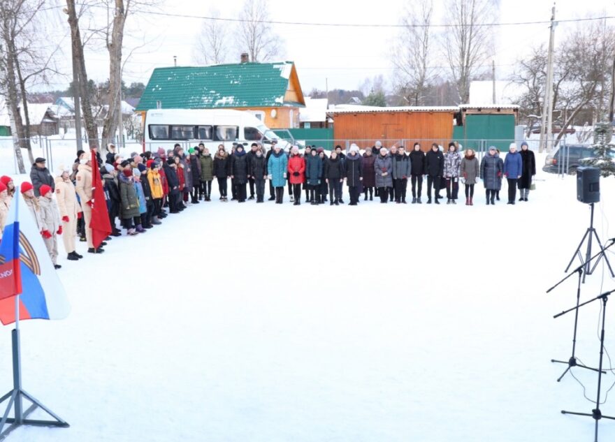 В Торопецком районе открыли доску в память о погибшем герое