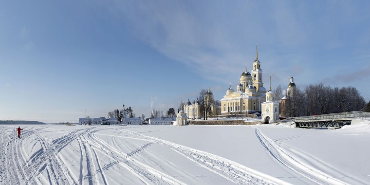 Озеро Селигер вошло в десятку популярных направлений для катания на льду